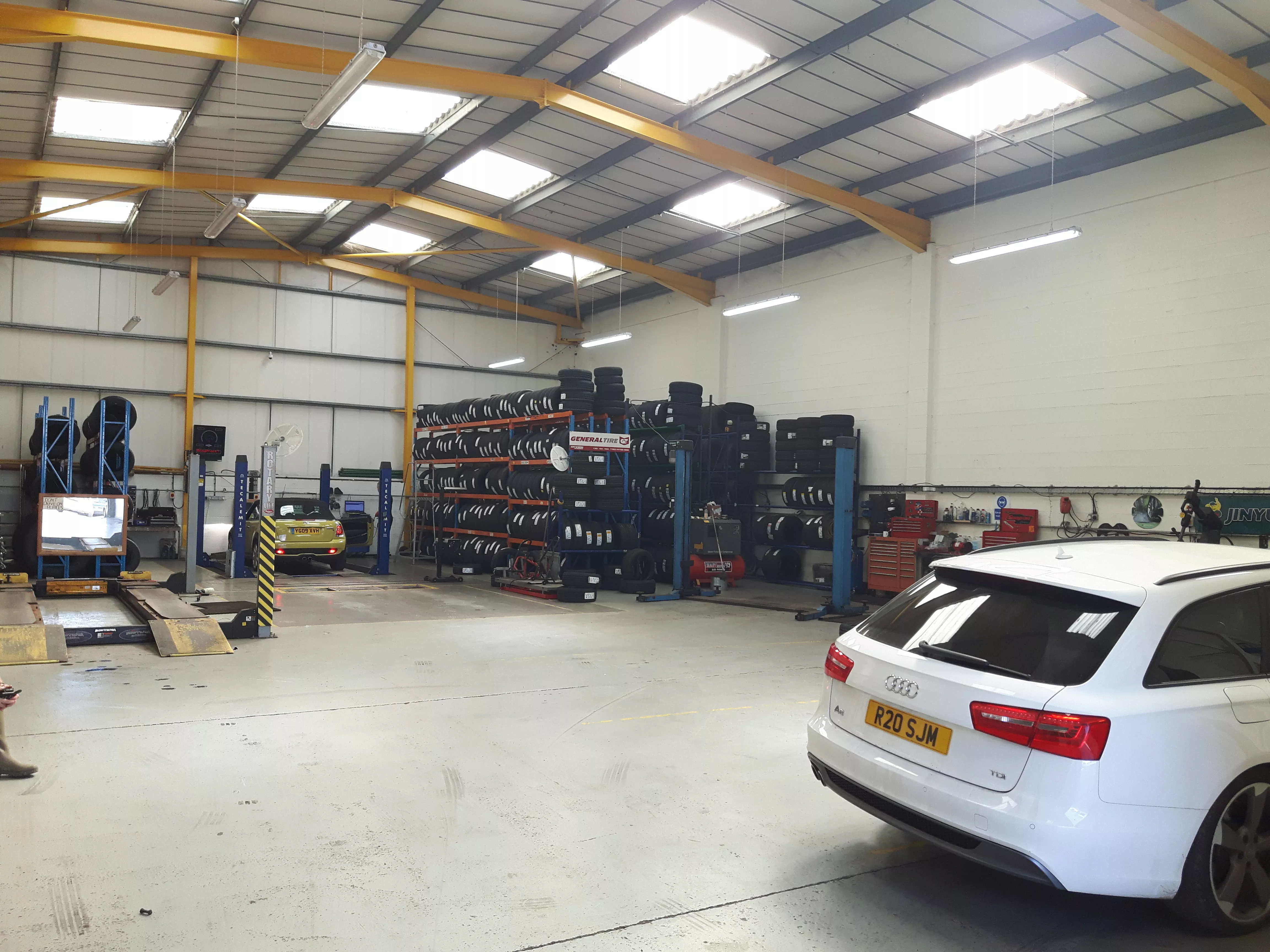 Approved Garages | ANDOVER TYRE & AUTO SERVICES LTD