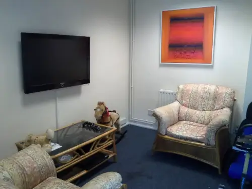 FERGUSSONS AUTO SERVICES (SURREY) LTD