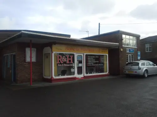 ROBE & HITCHENS (TUDOR) LTD