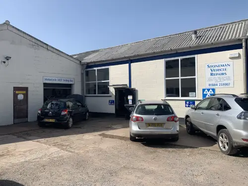 STONEMAN VEHICLE REPAIRS